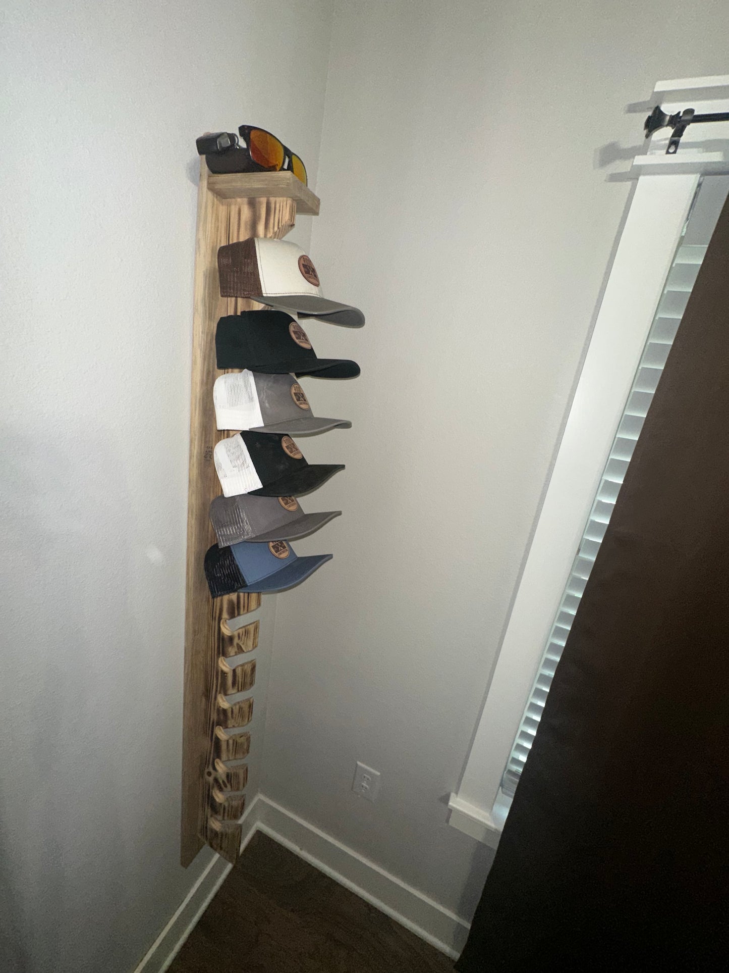 Hat rack
